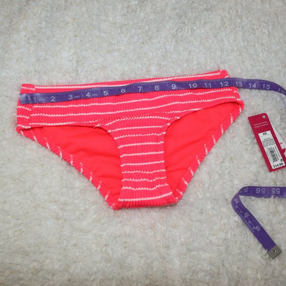 Textured Cheeky Bikini Bottom - Picture 7 of 8